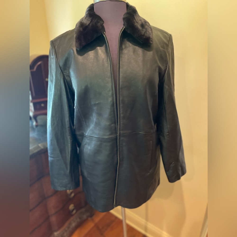 WOMEN'S FASHION ELEMENTS BLACK LEATHER LINED JACKET, Faux Fur Collar, Sz L
